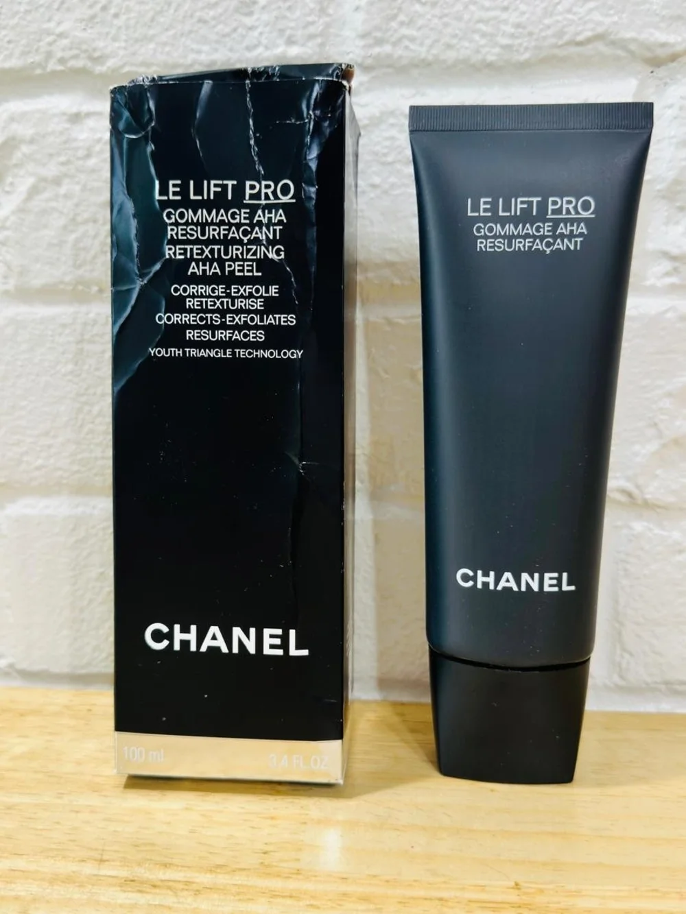 CHANEL Le Lift Pro Resurfacing AHA Peel 100ml / 3.4 oz